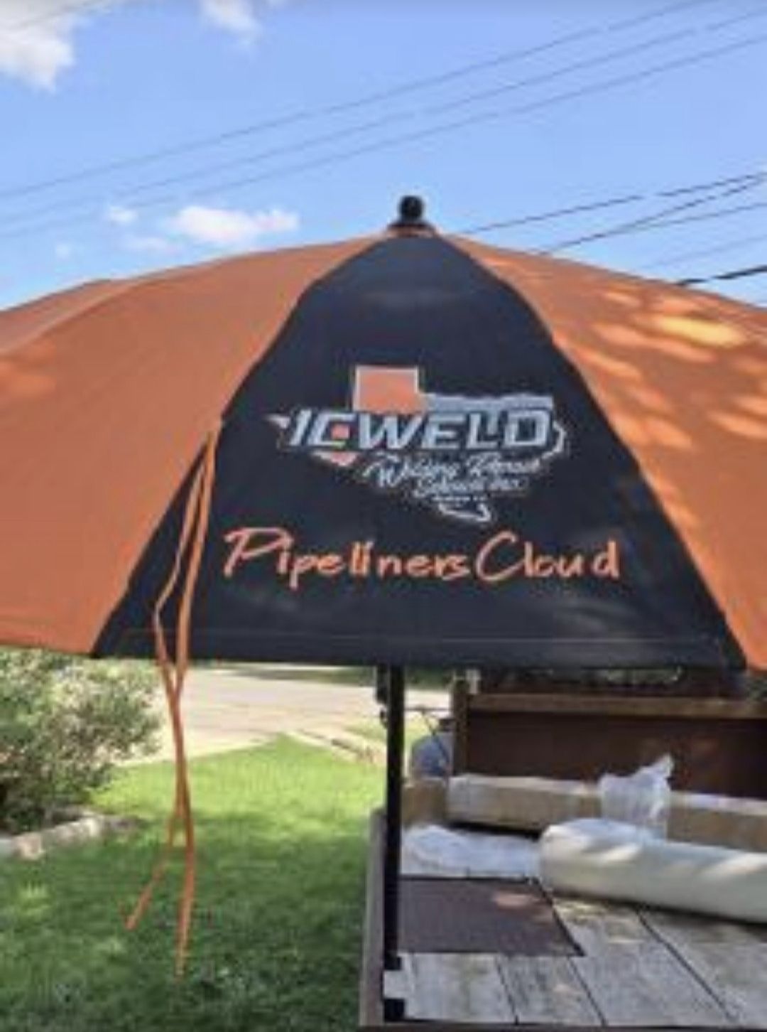 Pipeliners Cloud 10' Heavy Duty Umbrella Khaki